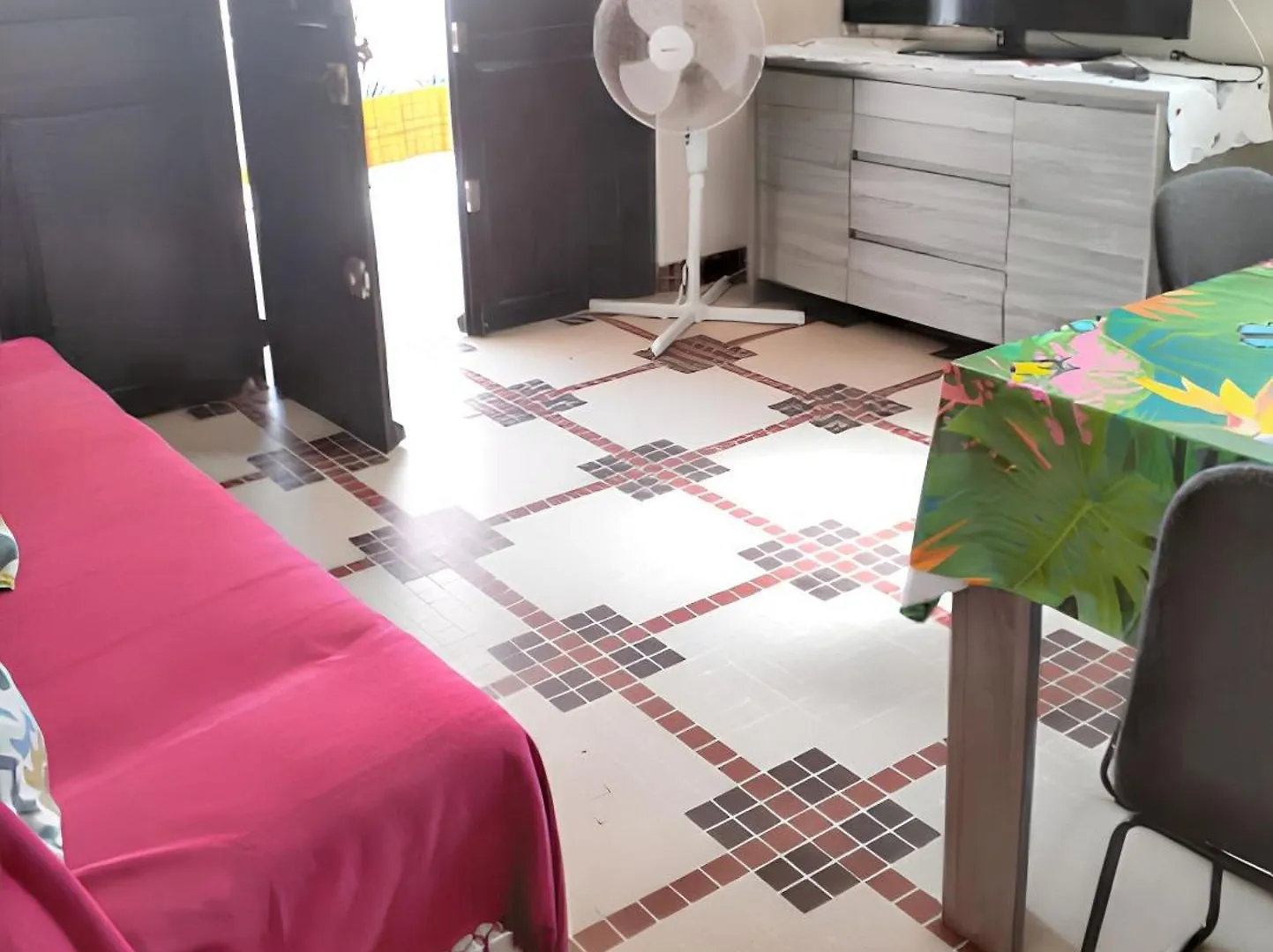 Appartement Charmant A Fort De France 55 M² Proche Centre Ville 0*, Fort-de-France